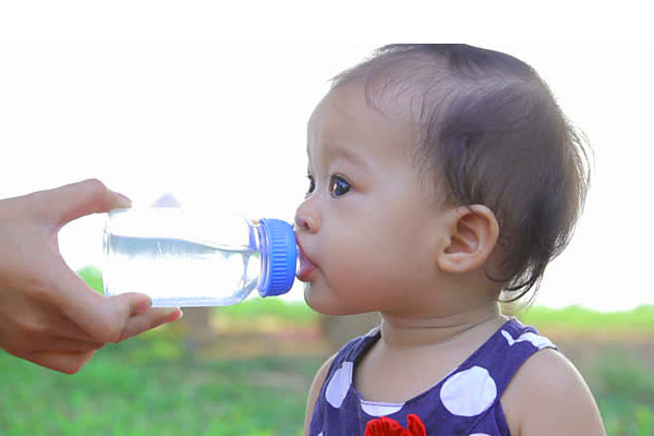 Chăm sóc trẻ tiêu chảy, nhiễm trùng đường tiêu hóa