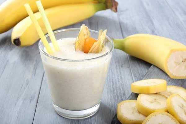 Nhấn vào ảnh để phóng to sinh tố chuối cho trẻ