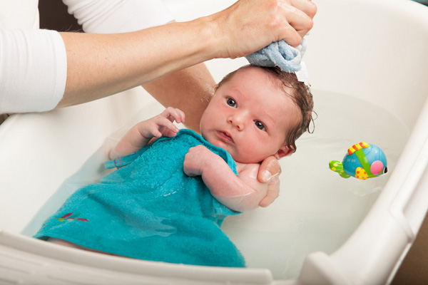 Thời điểm tránh tắm cho trẻ nếu muốn trẻ không bị ốm
