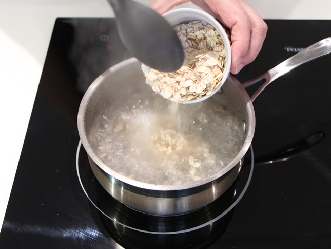 Cháo yến mạch việt quất