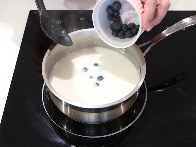 Cháo yến mạch việt quất