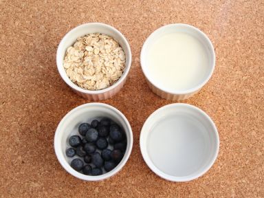 cháo yến mạch việt quất