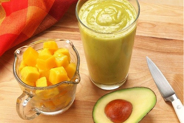 sinh tố cho bé dưới 1 tuổi