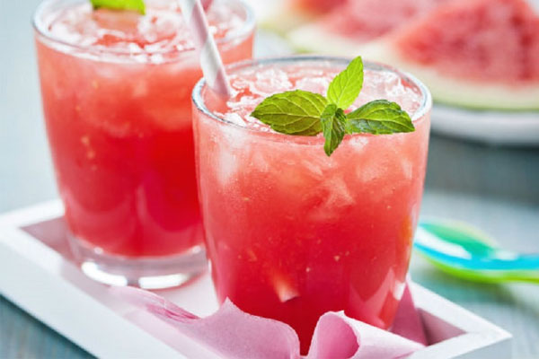 Sinh tố dưa hấu cho trẻ