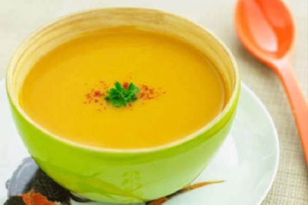 các món từ cà rốt cho bé