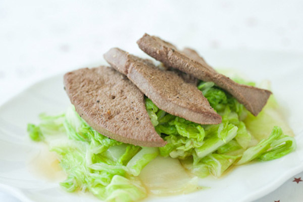 món ăn từ cải thảo cho bé